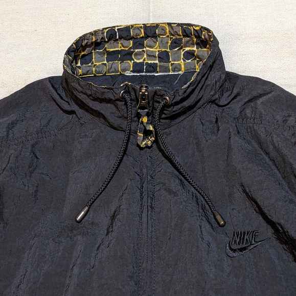Vintage Nike Nylon Jacket women's L - Picture 4 of 12
